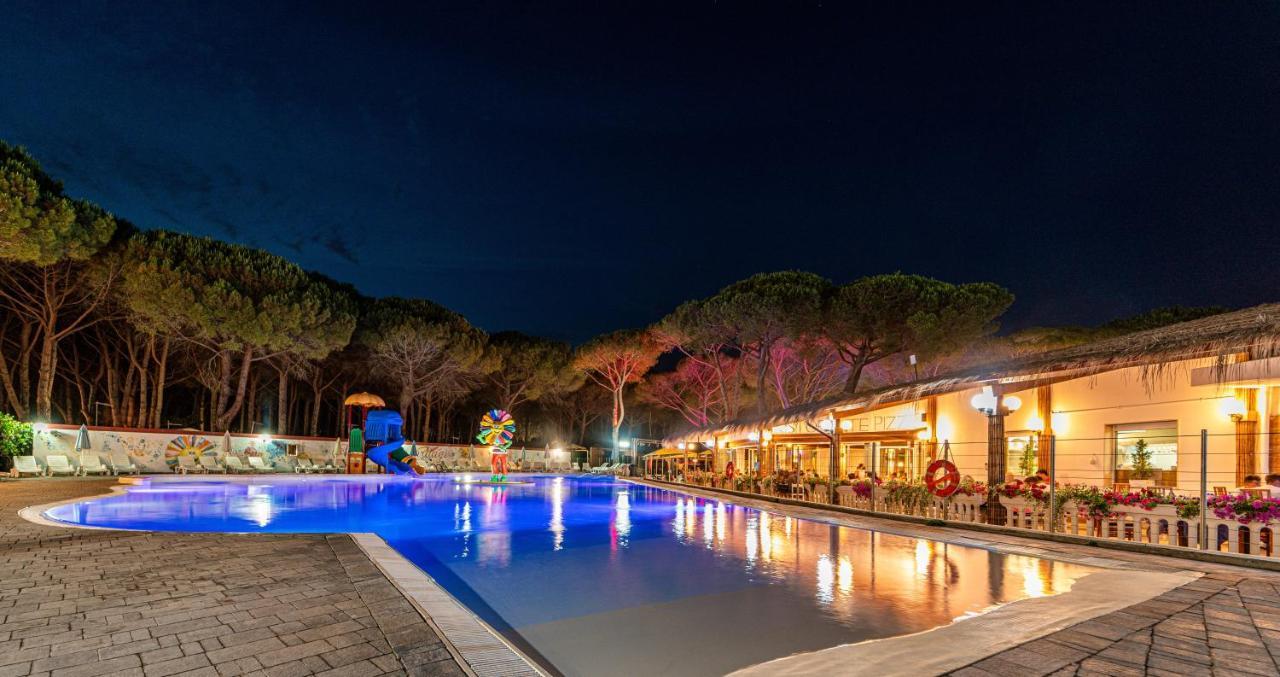 Arcobaleno Village Marina Di Bibbona Luaran gambar