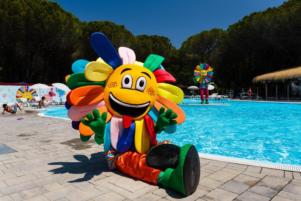 Arcobaleno Village Marina Di Bibbona Luaran gambar